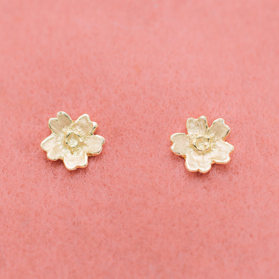 Sakura Cherry Blossom 18K Gold earrings (pierce post-type only ...